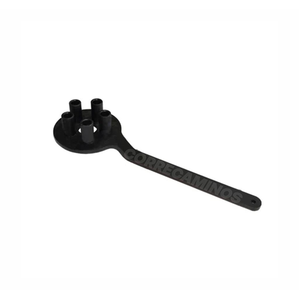 P4-3-D13 LLAVE SOSTENEDOR CLUTCH BENELLI 180S 101745
